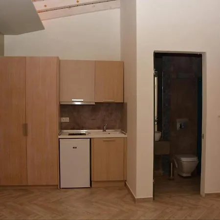 12 Doors Apartment